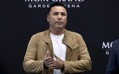 Oscar De La Hoya is back and ready to fight twelve years after last bout