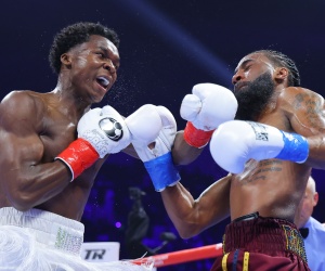 Abdullah Mason stops Albert Bell to defend lightweight crown wbo world youngest boxing champion boxrec wiki bruce carrington fight highlights rene palacios