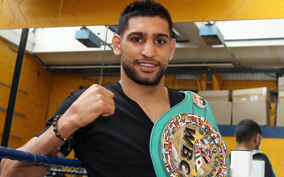 Amir Khan joins the fight against coronavirus