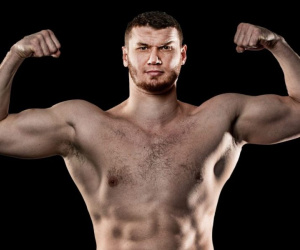 Arslanbek Makhmudov targets Joe Joyce next fight time date tv channel undercard betting odds unbeaten wiki pro amateur career record boxrec who is he russian