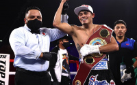 FULL RECAP: Emmanuel Navarrete retains featherweight world title with KO victory; Edgar Berlanga claims first decision win, Top Rank, Highlights, BoxRec