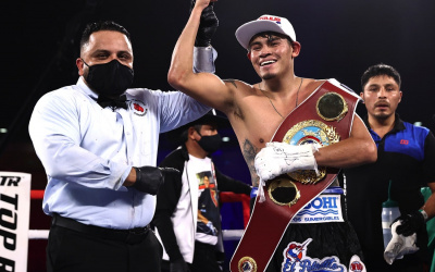 FULL RECAP: Emmanuel Navarrete retains featherweight world title with KO victory; Edgar Berlanga claims first decision win, Top Rank, Highlights, BoxRec