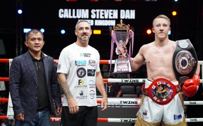 Callum Dan coach wins second professional boxing title Poramin Saengpak old 17 years of age boxrec portsmouth how to watch trainer marlee The World Siam stadium in Bangkok Thailand. OPBF