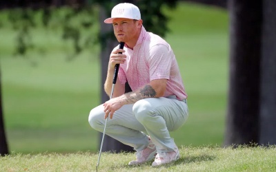From the ring to the green: Canelo considers becoming a professional golfer after boxing boxer golf golfing handicap is he any good tiger woods LIV series PGA tour