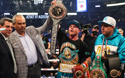Saul 'Canelo' Alvarez breaks down Billy Joe Saunders after eight rounds