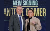Chantelle Cameron signs with Queensberry Promotions jouns dev sahni female northampton wiki boxrec frank warren debut katie taylor fight tnt sport world rankings