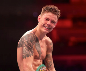 Charlie Edwards WBC flyweight belt