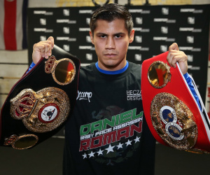 World super-bantamweight champion Daniel Roman vs Murodjon Akhmadaliev