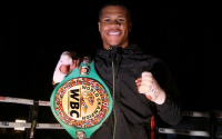 Devin Haney vs Luke Campbell