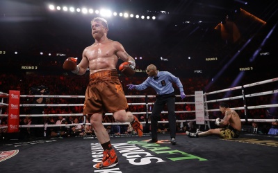 saul alvarez Canelo decisions Edga Berlanga knockdown fight highlights watch scores judges wiki boxrec