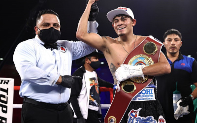 Emanuel Navarrete to Defend World Title Against Joet Gonzalez October 15 at Pechanga Arena, San Diego boxrec fight time date tv channel undercard