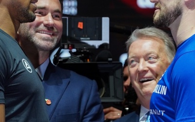 Derek Chisora reveals who pays fighters more between Frank Warren and pays late Eddie Hearn wages purse bids matchroom queensberry promotions boxing earnings deal proce wages per round