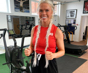 Get to know ‘Hurricane’ Hannah Baggaley ahead of pro debut trainer what time start ringwalks amateur career pro record boxrec dennis hobson trainer