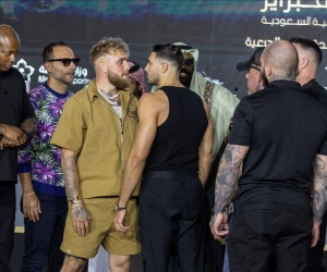 Jake Paul promises to expose Tommy Fury lack of defence but the Brit says he will knock him out early press conference quotes running order fight