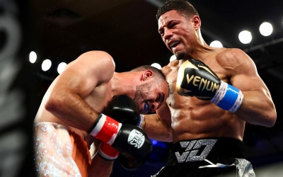 Jamaine Ortiz moves one step closer to a world title with dominant win over Yomar Alamo watch full fight highlights lopez lomachenko