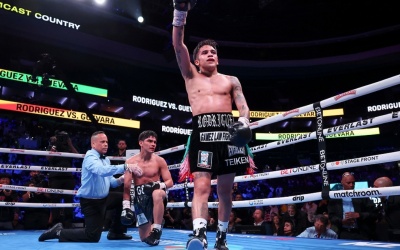 “Boots” and “Bam” both win their fights in Philadelphia jesse rodriguez jaron ennis karen chukhadzhian pedro guevara boxrec fight highlights watch