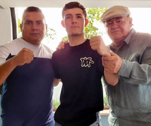 Nephew of Saul Canelo Álvarez announces professional boxing debut after winning ALL his amateur boxing fights 