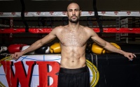 Jose Pedraza rages at Keyshawn Davis oddschecker who wins expert picks predictions trainer Luis Espada wiki boxrec fight preview how to watch