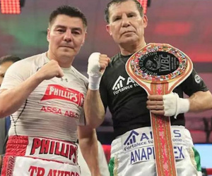 Julio César Chávez back in the ring aged 58 against Jorge Arce exhibition match