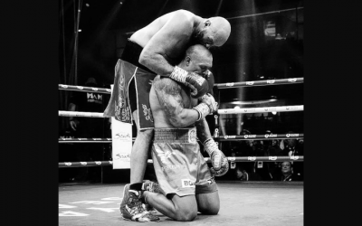 Oleksandr Usyk praises English fans for their support in his triumph over yet another British boxer dubois aj joshua chisora fights