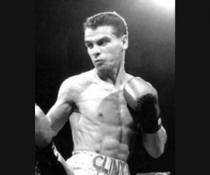 Rear View Mirror Proud Scot Donald C Stewart reflects on the boxing career of Scottish boxing legend, Pat Clinton
