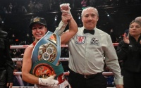 Kim Clavel claims WBC International title with victory over Anabel Ortiz