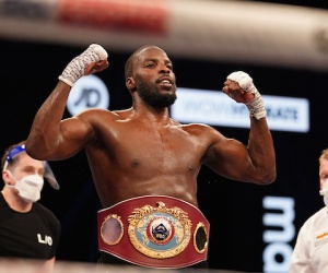 Lawrence Okolie decisions David Light highlights next fight who wins why how what time cruiserweight australia