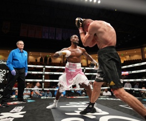 Le’Veon Bell triumphs over JMX and calls for Jake Paul next misfits boxing chris avila paul bamba nate diaz fights with chase demoor what happened watch full fight highlights youtube