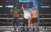  Joshua Buatsi defeats Marko Calic in brawl; Chantelle Cameron wins world title in busy Matchroom card