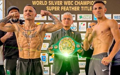 Italian Michael Magnesi and Argentine Ayrton Osmar Gimenez will clash for the WBC super featherweight title fight time date tv channel how to watch results full highlights reports boxrec