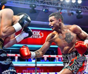 Miguel Berchelt vs Eleazar Valenzuela fight sixth round stoppage mexico result report