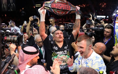 The King of the Heavyweights fight highlights boxrecOleksandr Usyk defeats Tyson Fury to become the millennium's first ever undisputed heavyweight champion wiki evander holyfield lennox lewis anthony joshua trilogy rematch october