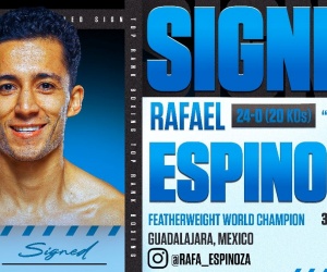 WBO world featherweight champion Rafael Espinoza signs with Top Rank Bob Arum signs word champ Rafael Espinoza and says: "He has all the tools to become one of the great Mexican champions of his era" boxrex
