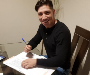 Ramon Mascarena Jnr signs with Tony Tolj's Dragon Fire Boxing