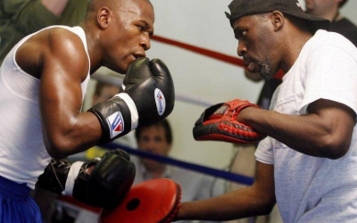 Floyd Jr. pays tribute to uncle Roger Mayweather