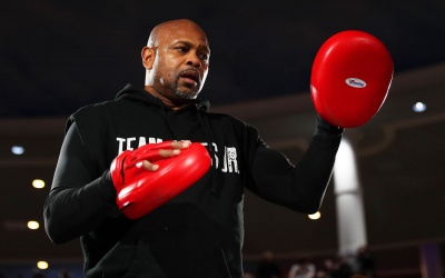 Roy Jones Jr more than happy to replace Mike Tyson in Jake Paul fight wiki july 20 postponed fell ill illness ulcer