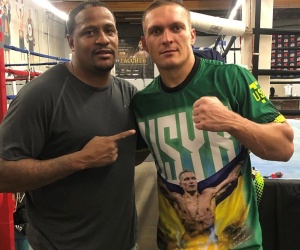 Jake Paul coach Rydell Booker predicts winner of Tyson Fury vs Oleksandr Usyk prediction boxrec wiki wbc youth heavyweight campion no.1 amateur america