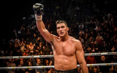 Canadian heavyweight hero Simon Kean hangs up his gloves loss defeat to joseph parker october 2023 wiki boxrec retired watch ko highlights olympics boxer