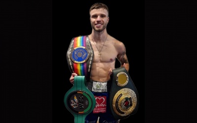 Dennis Hobson believes 'Super' Tommy Frank could have a bright future at super-flyweight british title champion jay harris fight highlgiths results reports who won next fight