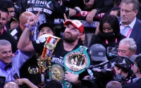 Tyson Fury emerges as the early favourite in potential showdown with Anthony Joshua oddschecker william hill betting odds best bets