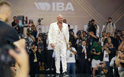 Tyson Fury confirms he would fight Anthony Joshua for a world title neither has won yet iba pro heavyweight world boxrec 