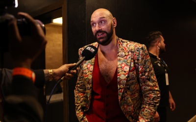 Revealed food meals prep complete list of what Tyson Fury eats on fight week boxrec George Lockhart nutritionist heavyweight world champion diet oils calories weight limit protein shakes