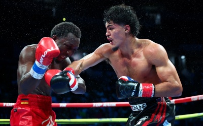 Xander Zayas defeats Abass Baraou to unify junior middleweight world titles boxrec fight Xander Zayas becomes youngest active unified world champion with Abass Baraou win wiki puerto rico first ever titles Boricua island